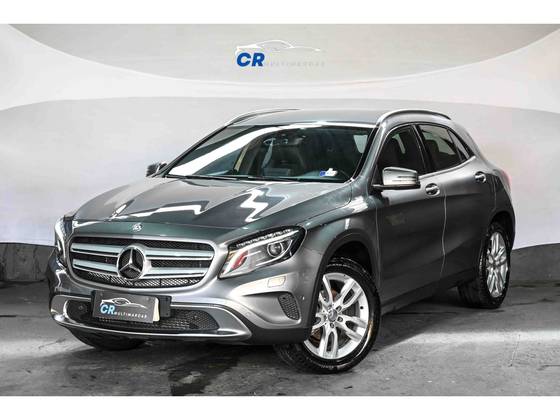 MERCEDES-BENZ GLA 200 1.6 CGI STYLE 16V TURBO FLEX 4P AUTOMÁTICO